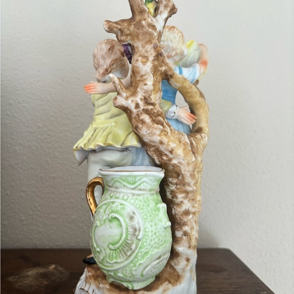 Vintage Ucagco Japan Couple In A Vineyard Gold Trim - Picture 4 of 10